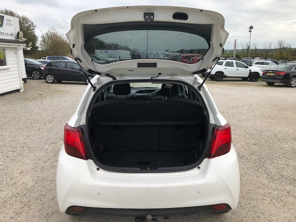 Used Toyota Yaris 2016 for sale - 76289885: Photo 5