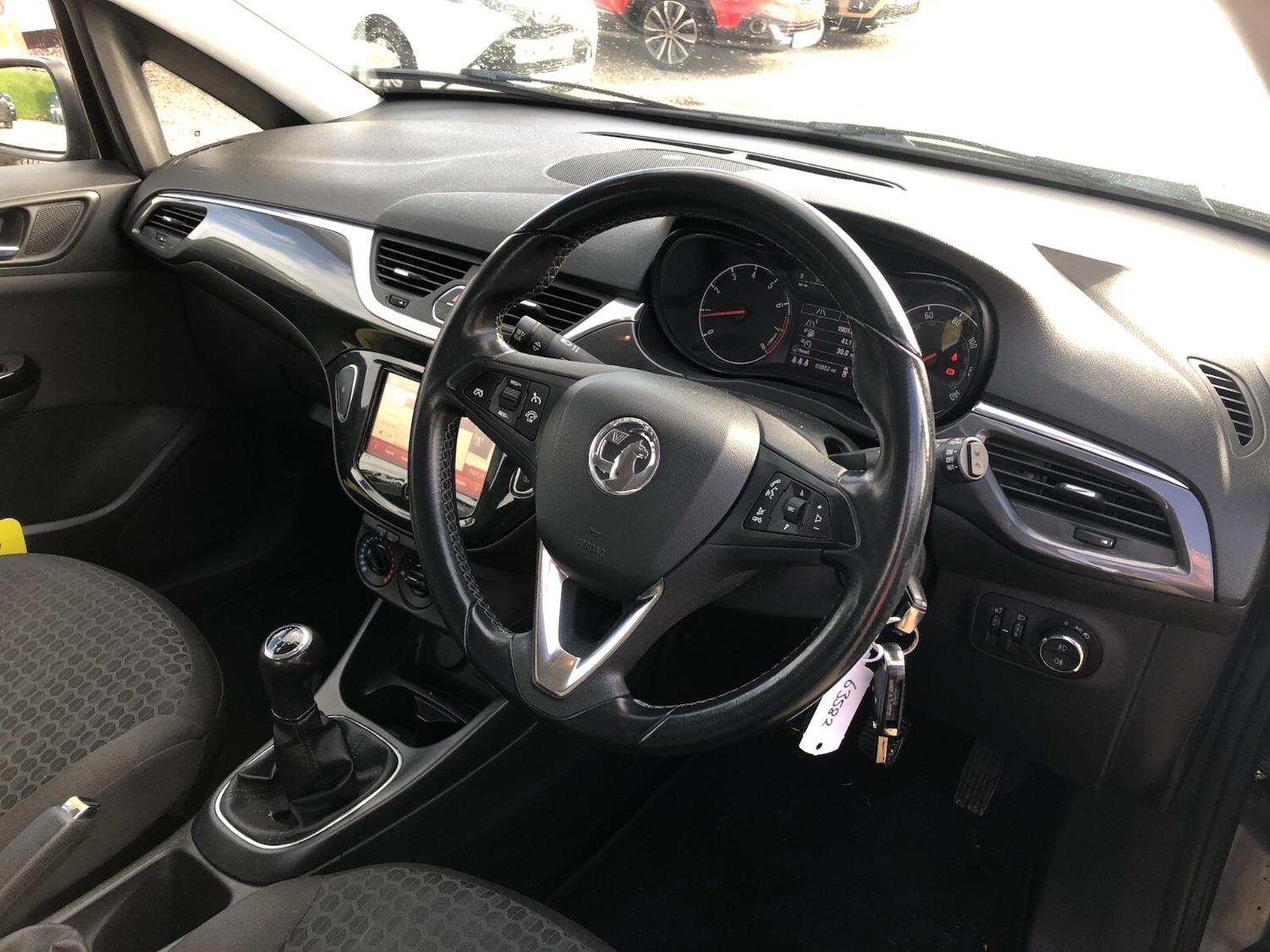 Used Vauxhall Corsa 2015 for sale - 77353800: Photo 7