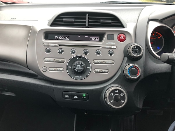 Used Honda Jazz 2010 for sale - 76241750: Photo 12