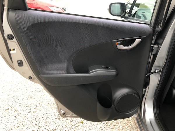Used Honda Jazz 2010 for sale - 76241750: Photo 20