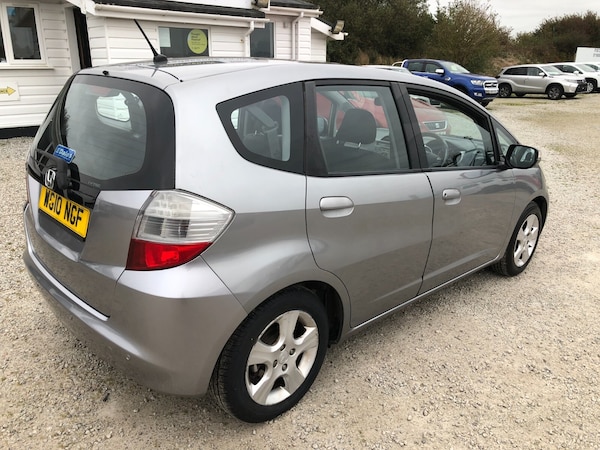 Used Honda Jazz 2010 for sale - 76241750: Photo 3
