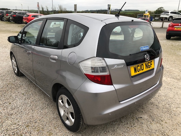 Used Honda Jazz 2010 for sale - 76241750: Photo 6