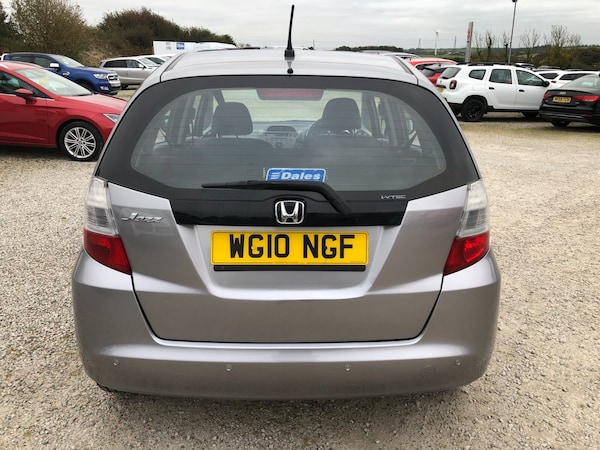 Used Honda Jazz 2010 for sale - 76241750: Photo 8