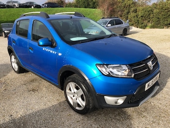 Used Dacia Sandero Stepway 2015 for sale - 76459002: Photo