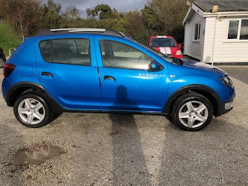 Used Dacia Sandero Stepway 2015 for sale - 76459002: Photo