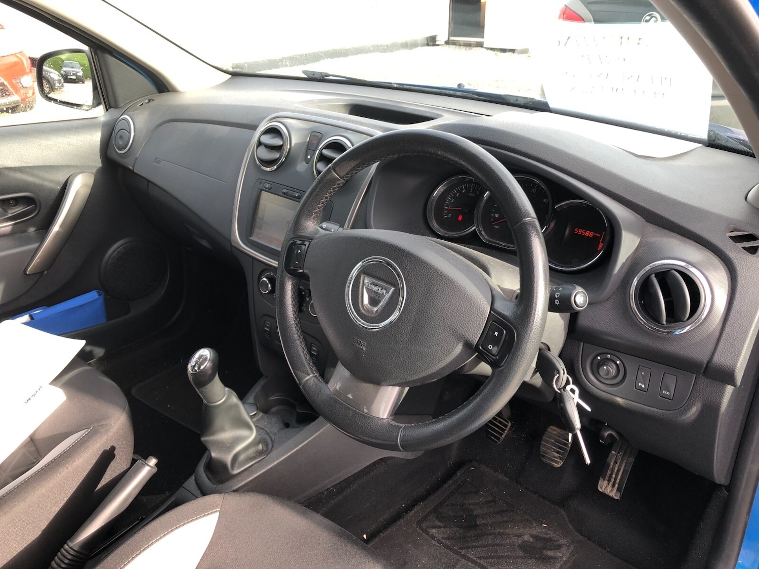 Used Dacia Sandero Stepway 2015 for sale - 76459002: Photo 7