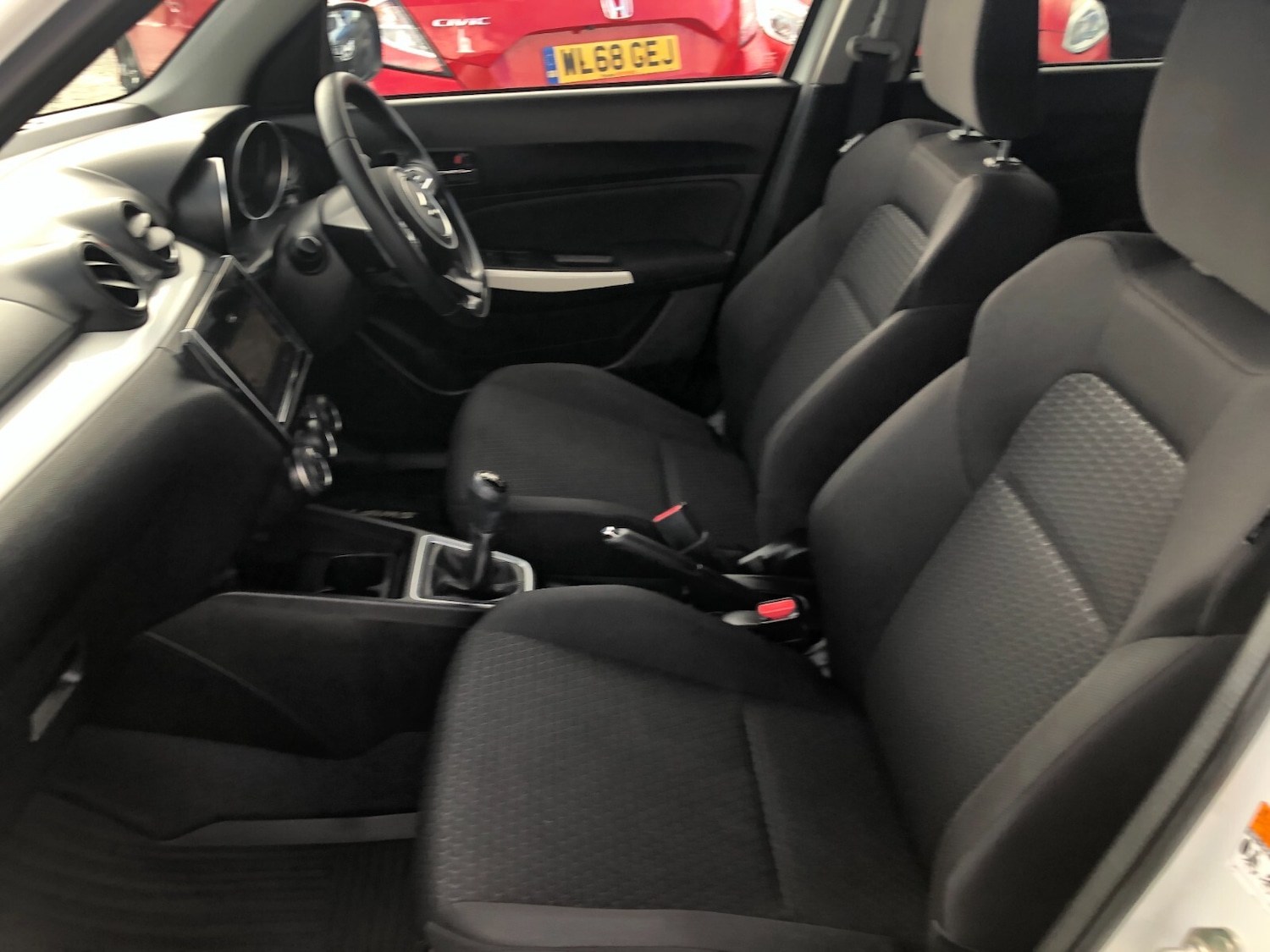 Used Suzuki Swift 2018 for sale - 77393448: Photo 14