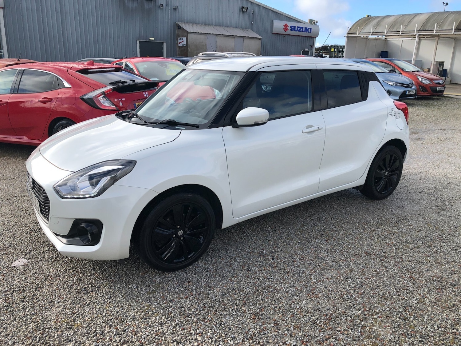 Used Suzuki Swift 2018 for sale - 77393448: Photo 5