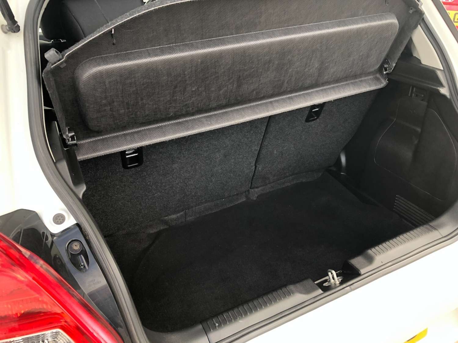 Used Suzuki Swift 2018 for sale - 77393448: Photo 9