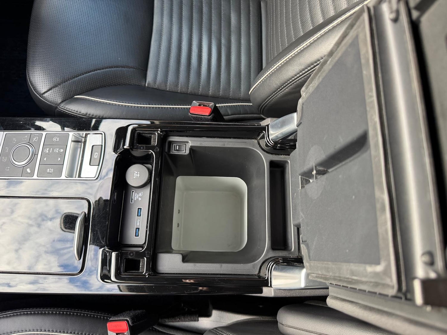 Used Land Rover Discovery 2019 for sale - 77393623: Photo 13