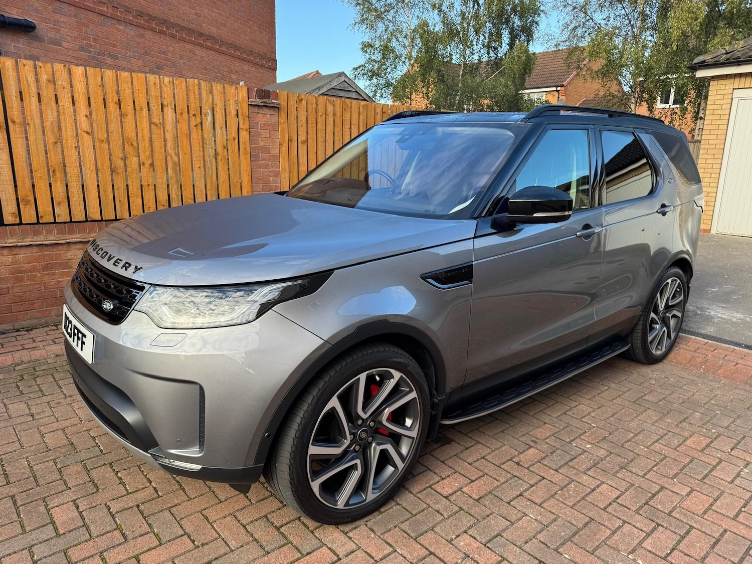 Used Land Rover Discovery 2019 for sale - 77393623: Photo 2