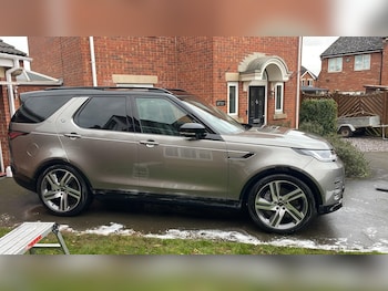 Used Land Rover Discovery 2023 for sale - 77846510: Photo