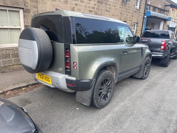 Used Land Rover Defender 2021 for sale - 75284041: Photo