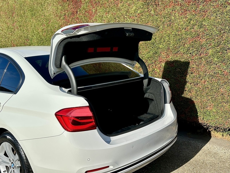 Used BMW 3 Series 2017 for sale - 76341097: Photo 16