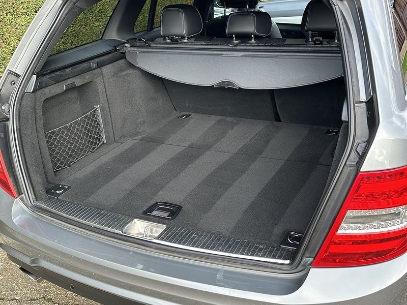 Used Mercedes-Benz C Class 2014 for sale - 76655503: Photo 12