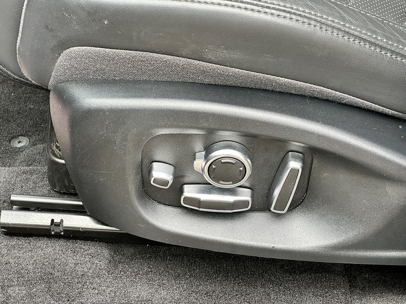 Used Jaguar E-Pace 2018 for sale - 76542884: Photo 36