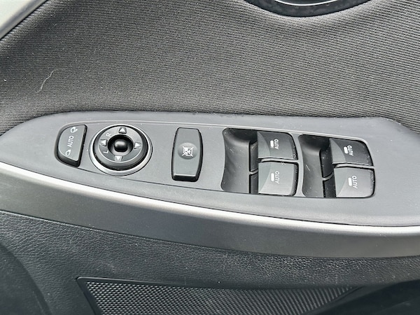 Used Hyundai i30 2012 for sale - 74791118: Photo 24