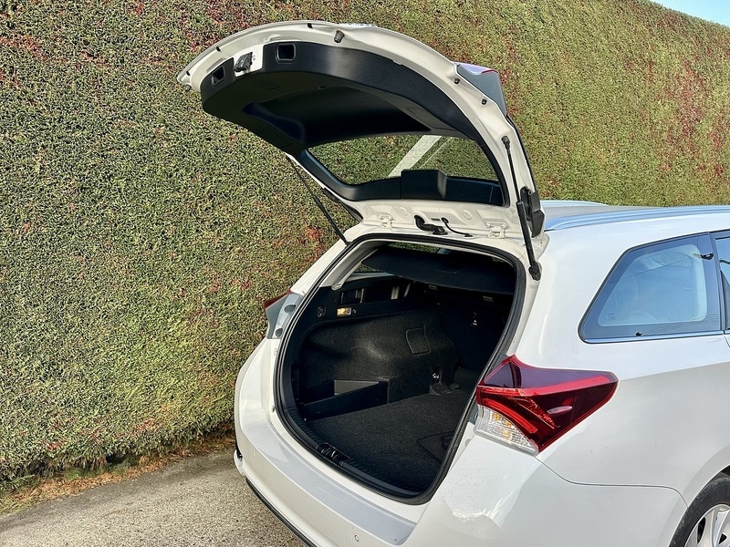 Used Toyota Auris 2018 for sale - 76605305: Photo 11