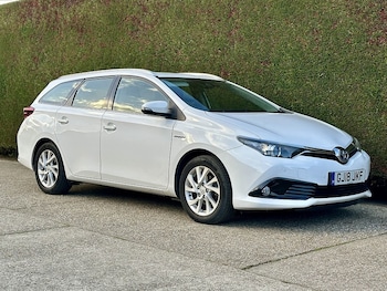 Toyota - Auris