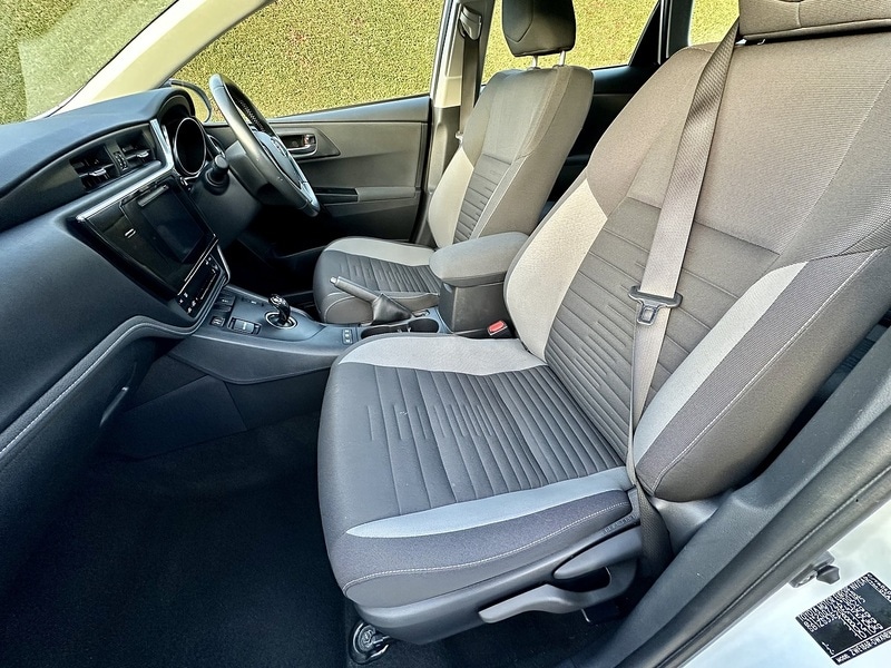 Used Toyota Auris 2018 for sale - 76605305: Photo 20