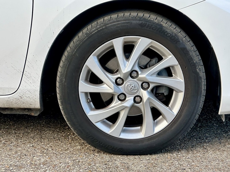 Used Toyota Auris 2018 for sale - 76605305: Photo 32