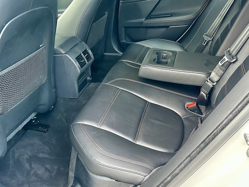 Used Jaguar XE 2015 for sale - 76720040: Photo 25