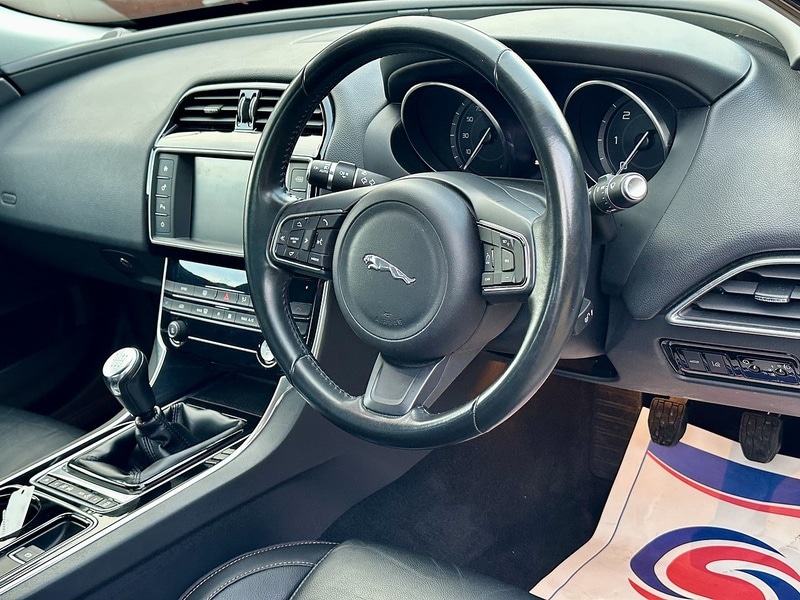 Used Jaguar XE 2015 for sale - 76720040: Photo 33