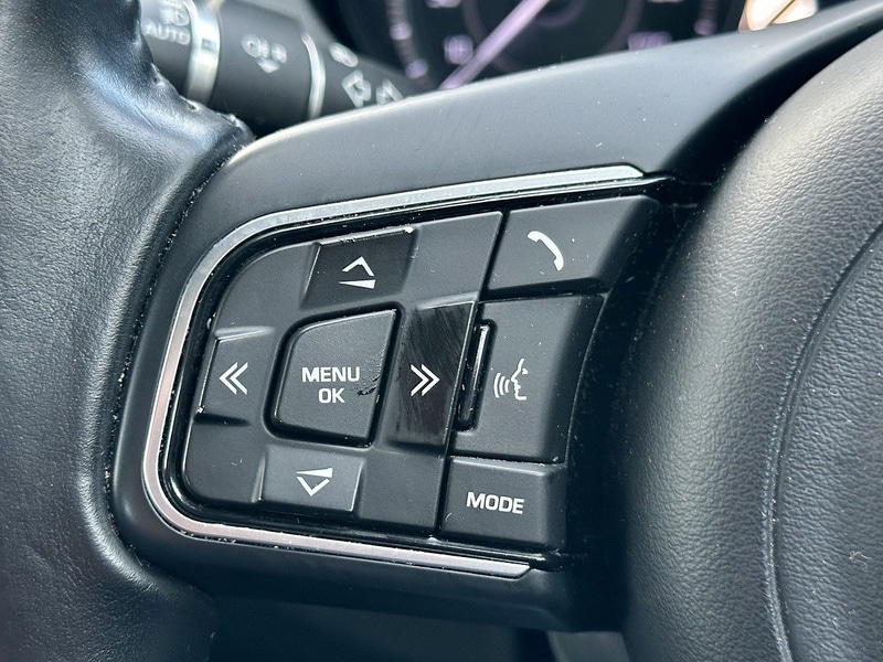 Used Jaguar XE 2015 for sale - 76720040: Photo 35