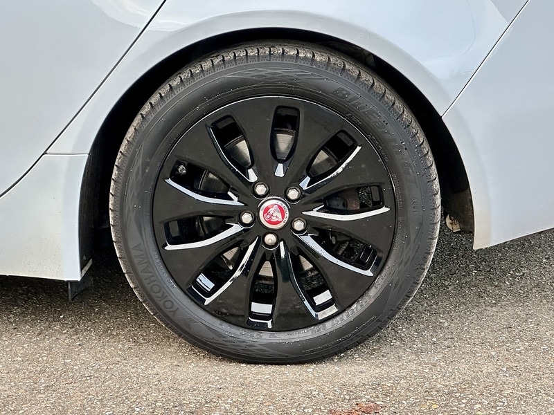 Used Jaguar XE 2015 for sale - 76720040: Photo 42