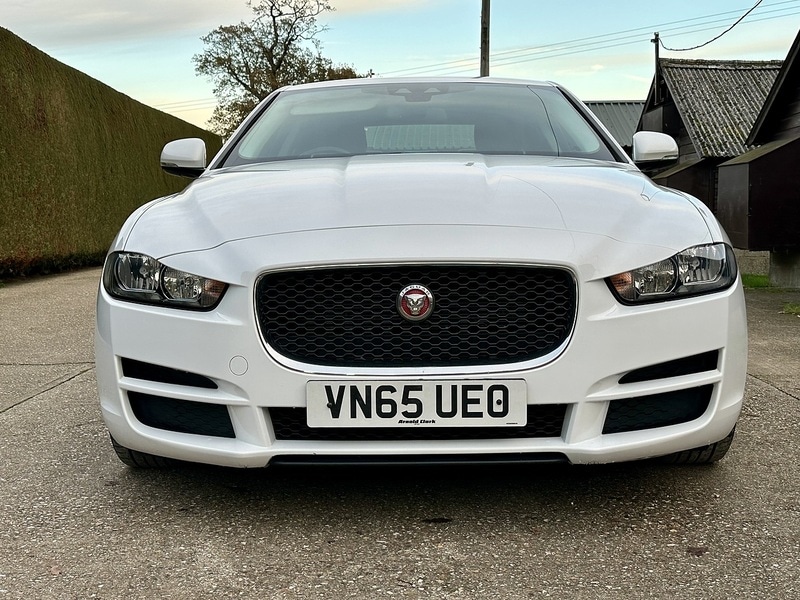 Used Jaguar XE 2015 for sale - 76720040: Photo 5