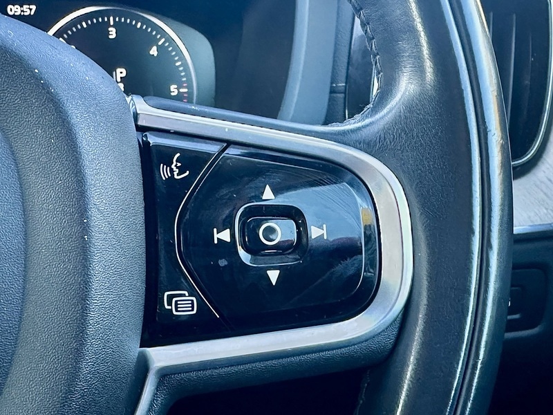 Used Volvo XC60 2017 for sale - 76655502: Photo 29