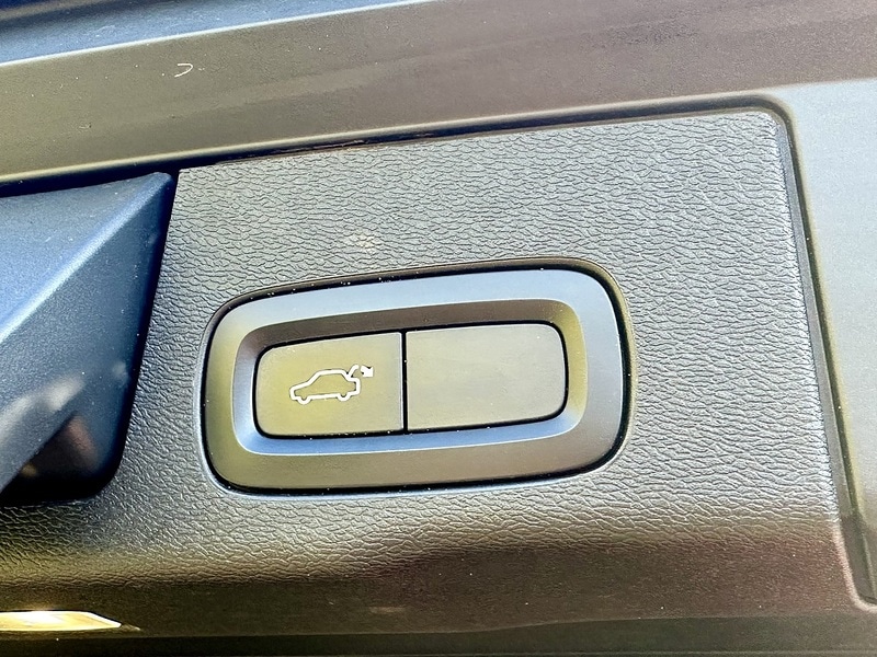 Used Volvo XC60 2017 for sale - 76655502: Photo 36