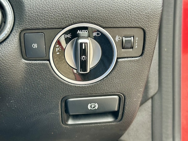 Used Mercedes-Benz SLK 2013 for sale - 76256895: Photo 20