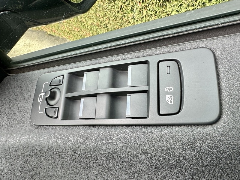 Used Land Rover Discovery Sport 2018 for sale - 76173494: Photo 31