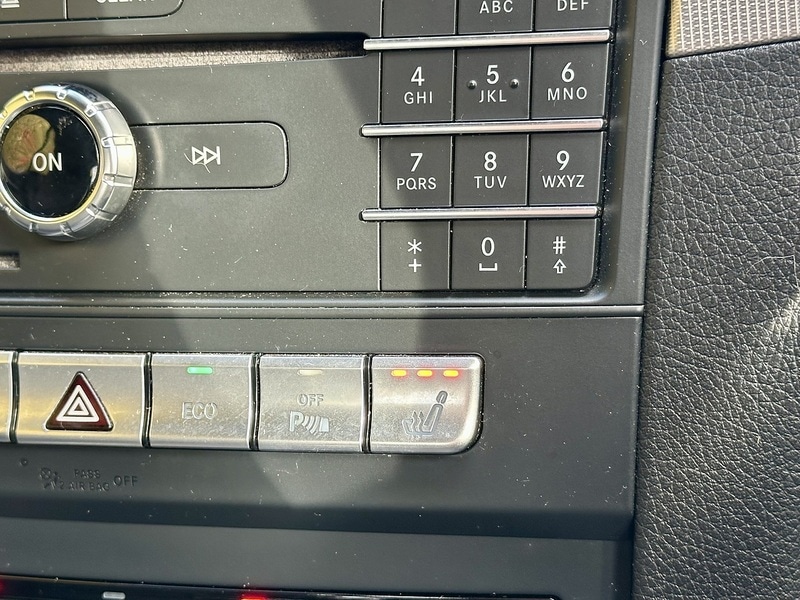 Used Mercedes-Benz E Class 2015 for sale - 76518496: Photo 34