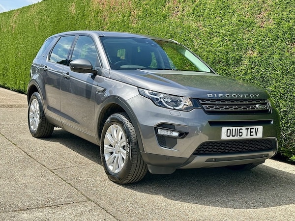 Used Land Rover Discovery Sport 2016 for sale - 75184241: Photo 2