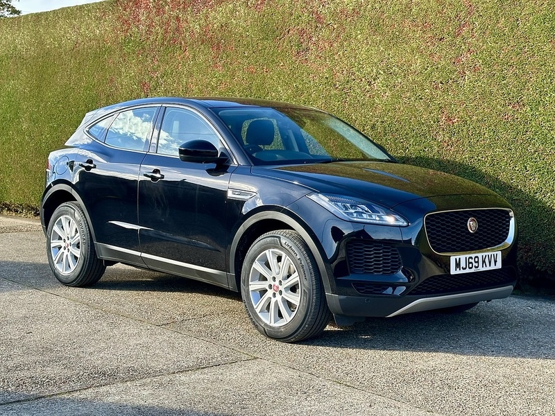Used Jaguar E-Pace 2019 for sale - 76470696: Photo 2