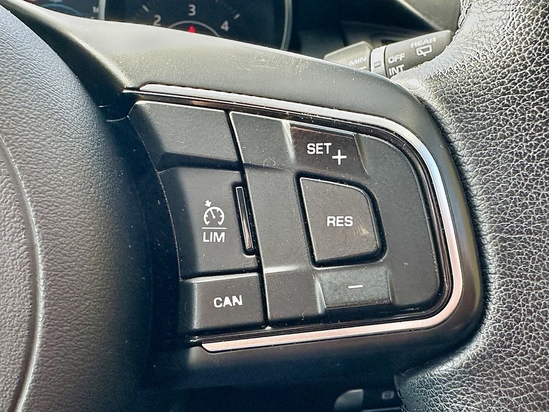 Used Jaguar E-Pace 2019 for sale - 76470696: Photo 32