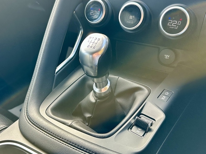 Used Jaguar E-Pace 2019 for sale - 76470696: Photo 35