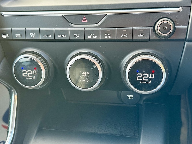 Used Jaguar E-Pace 2019 for sale - 76470696: Photo 36