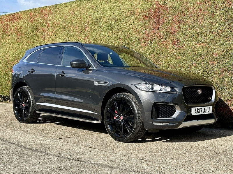 Used Jaguar F-Pace 2017 for sale - 76171080: Photo 2