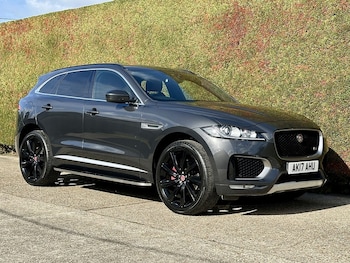 Used Jaguar F-Pace 2017 for sale - 76171080: Photo 2