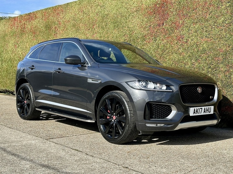 Used Jaguar F-Pace 2017 for sale - 76171080: Photo 4
