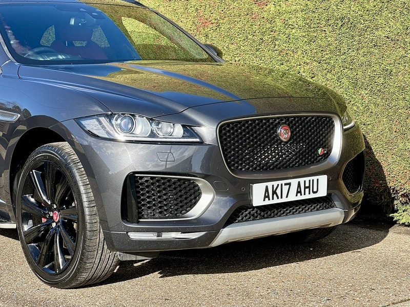Used Jaguar F-Pace 2017 for sale - 76171080: Photo 5