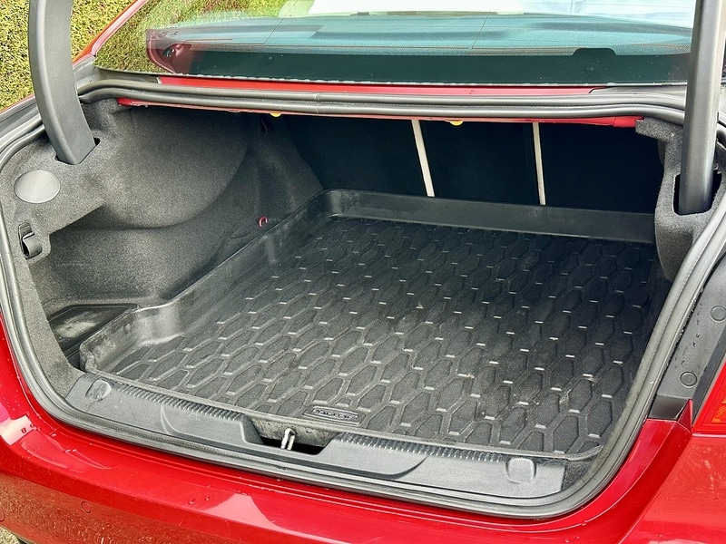 Used Jaguar XE 2016 for sale - 76566326: Photo 18