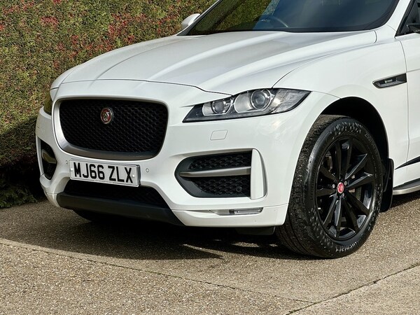 Used Jaguar F-Pace 2016 for sale - 76334104: Photo 11