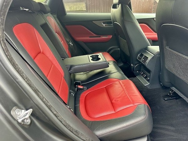 Used Jaguar F-Pace 2016 for sale - 76334104: Photo 23