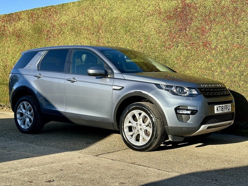 Used Land Rover Discovery Sport 2018 for sale - 76707330: Photo 2