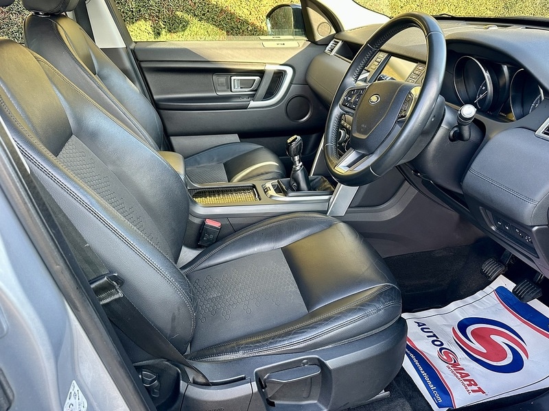 Used Land Rover Discovery Sport 2018 for sale - 76707330: Photo 30