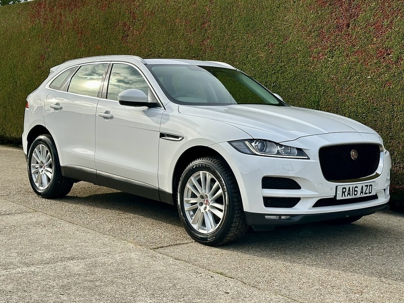 Used Jaguar F-Pace 2016 for sale - 76193955: Photo 2